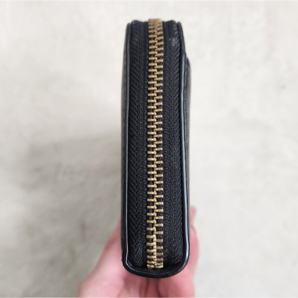 SOLD ๐ Kate Spade Black Leather Continental Zippered Wallet - Picture 4 of 16